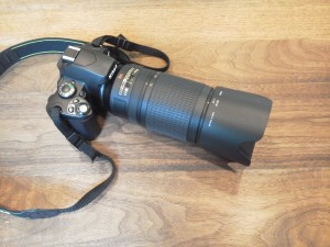 Nikon D40にNikon AF-S VR Zoom Nikkor ED 70-300mm F4.5-5.6G (IF)を装着
